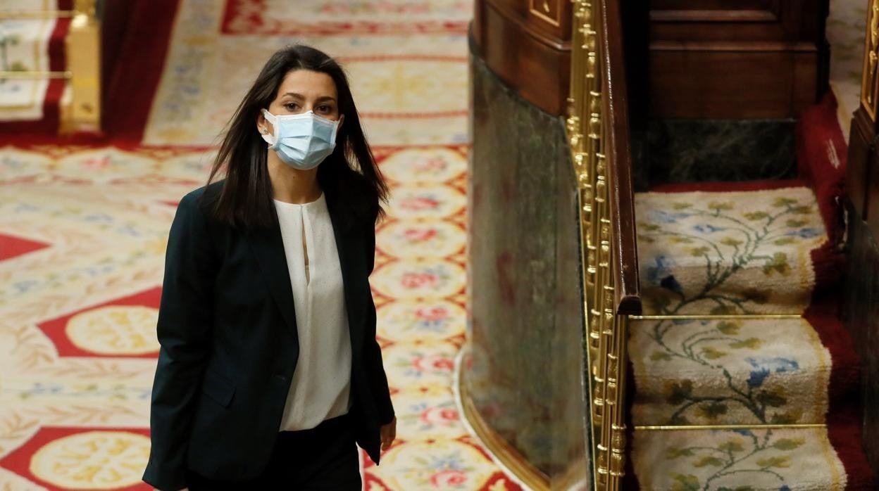 Inés Arrimadas abandona la Cámara de los Diputados