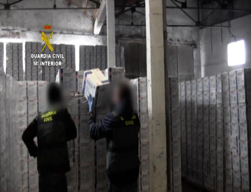 Cae una banda que estafó tres millones de euros vendiendo cajas de material sanitario llenas de arena