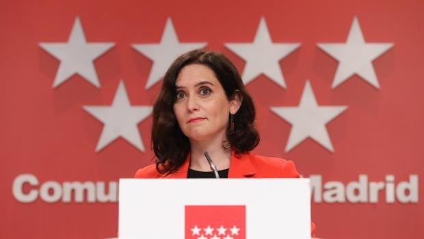 Ayuso exige una «explicación» a las declaraciones de Sánchez sobre el «bloqueo» de 600 millones en ayudas