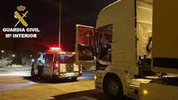 Investigan al conductor de un camión articulado en Ciudad Real por cuadruplicar la tasa de alcoholemia