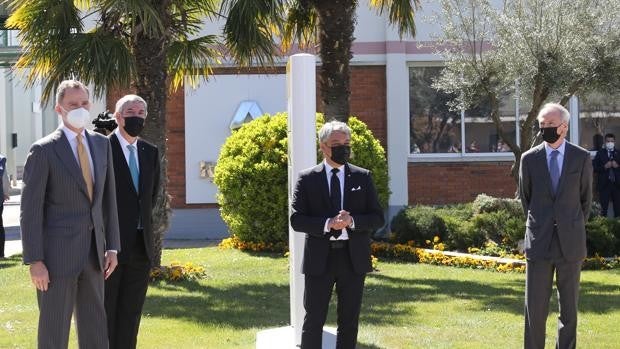 José Vicente de los Mozos: «Renault es una empresa antídoto frente a la despoblación»