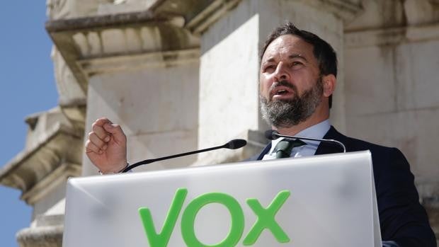 Abascal dirigirá la campaña de Monasterio tras la irrupción de Iglesias