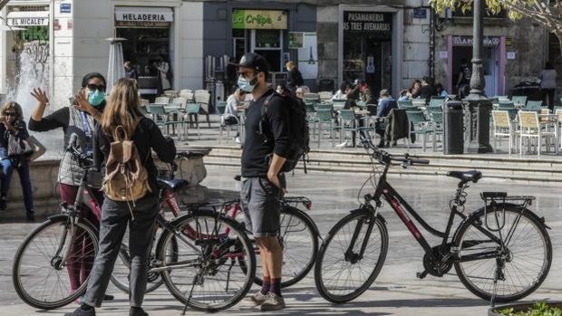 Valencia se blinda con las restricciones de Semana Santa con la menor incidencia del coronavirus en España