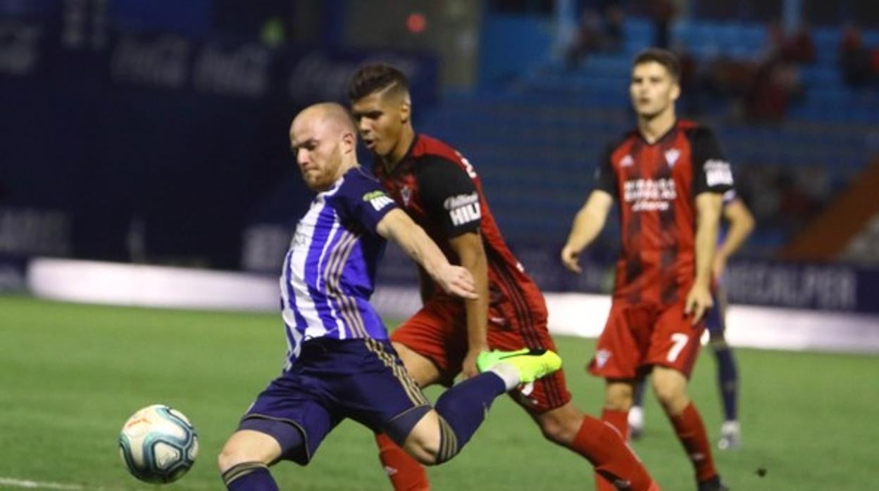 El Mirandés en u n partido contra la ponferradina en una imagen de archivo