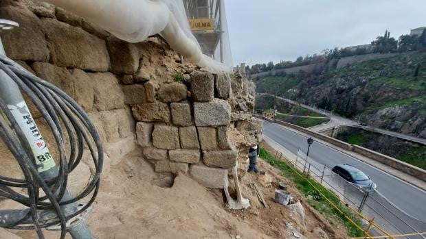 Hallan en Toledo un tramo de muralla de origen Omeya y tres nuevas torres