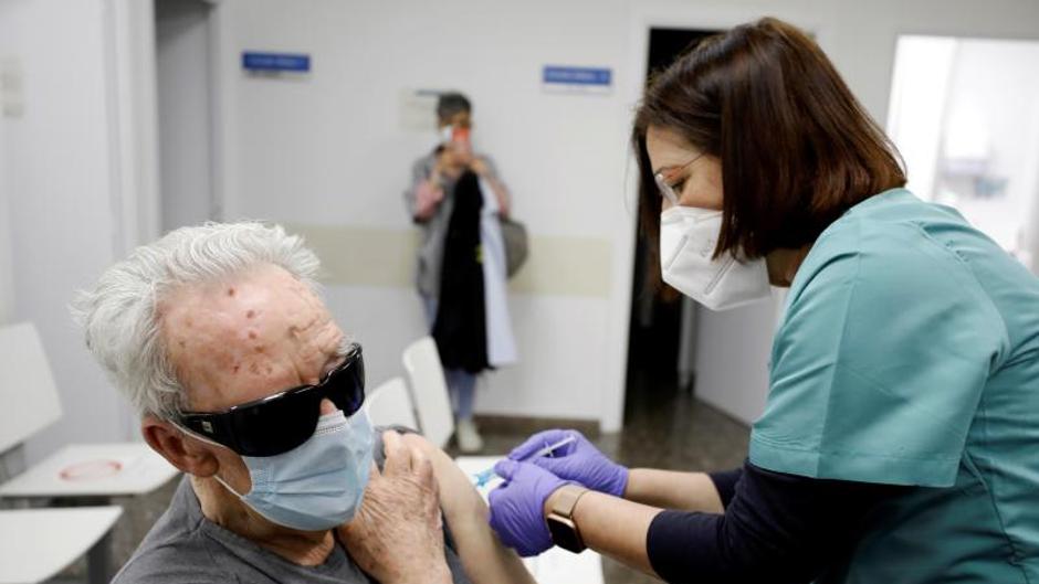 Ximo Puig: «El acceso a las vacunas no puede depender del poder adquisitivo o intereses de los laboratorios»