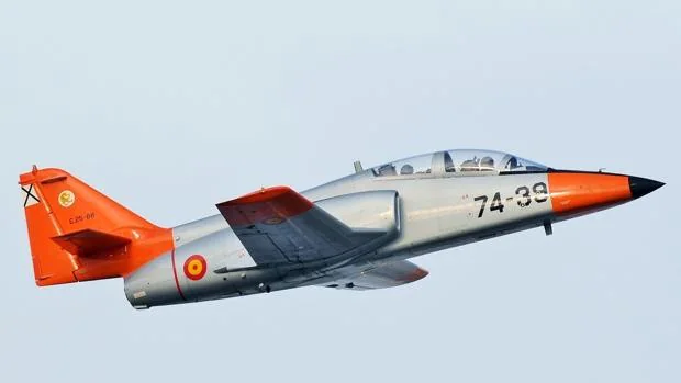 El Ejército del Aire cede a Villatobas un avión de combate retirado del servicio