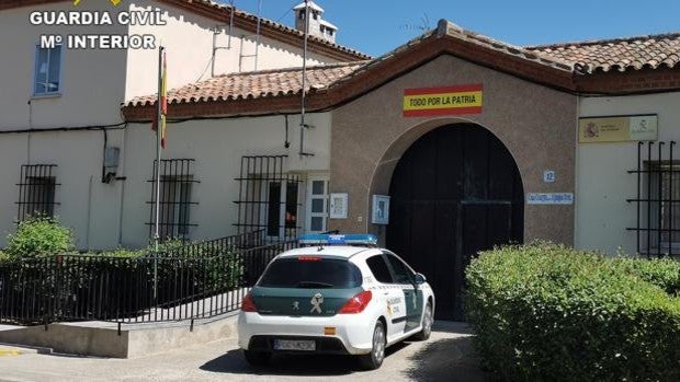 Detienen a cuatro menores por agredir y robar en Cobisa a la repartidora de una pizzería: «No lo pensamos»