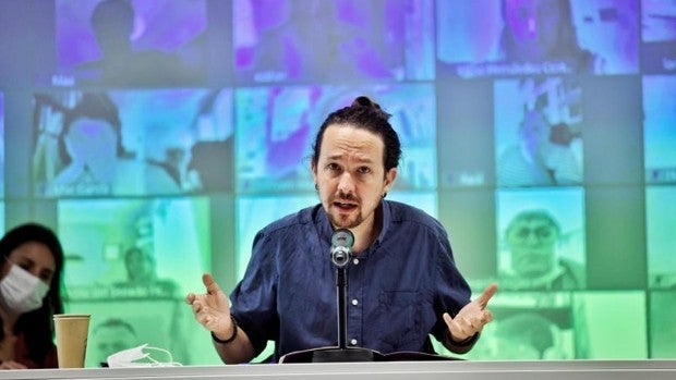 Iglesias marca los tiempos del forzado relevo en Podemos: «No debería presentarme»