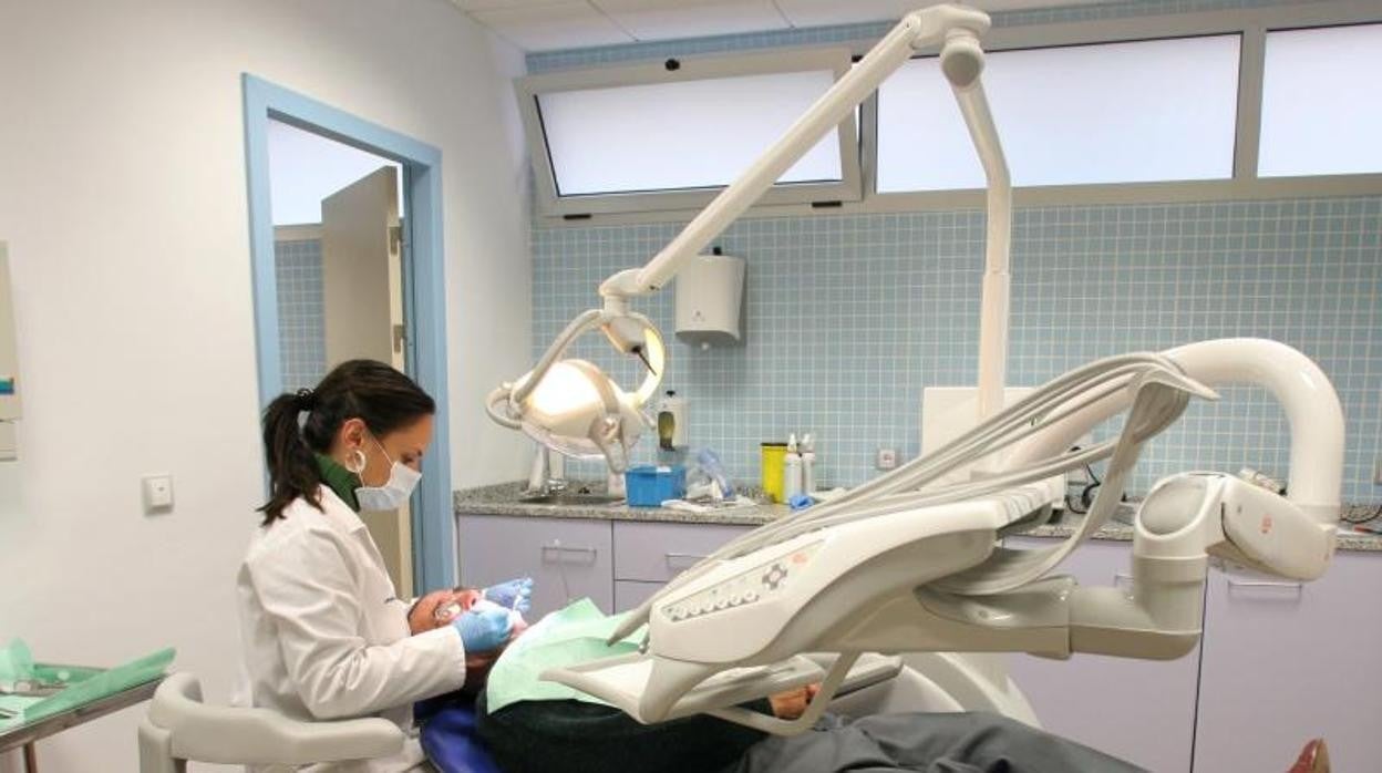 Consulta de una dentista