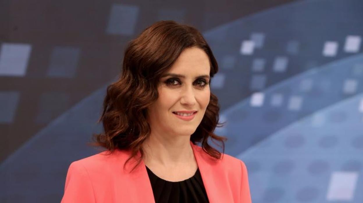 La presidenta regional, Isabel Díaz Ayuso, durante el debate electoral en Telemadrid en 2019