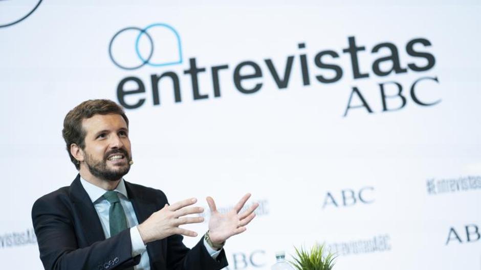 Pablo Casado, en ABC: «Nadie ha defendido la historia del partido más que yo»