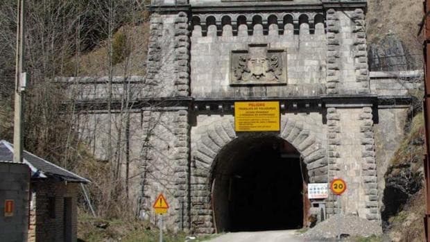 Contratado por casi un millón de euros otro estudio sobre la reapertura del túnel internacional de Canfranc