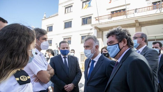El ministro Escrivá no desvela el coste de su viaje en Falcon a Canarias, que pagó el Ejército del Aire