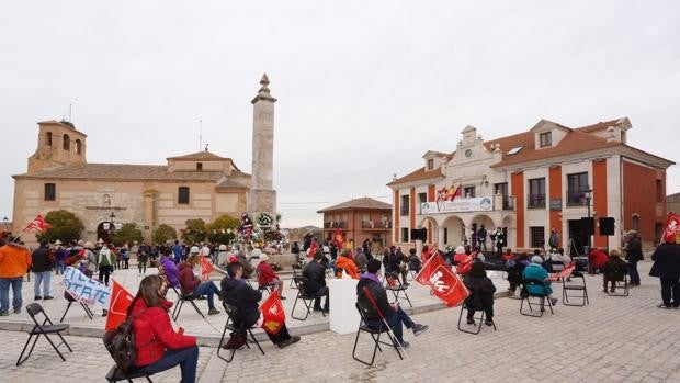 Un Villalar marcado por las mascarillas y la distancia