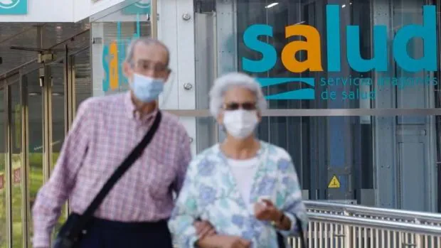 Los contagios siguen bajando en Aragón, pero aún está en riesgo extremo: 1.621 casos y 15 muertes en siete días