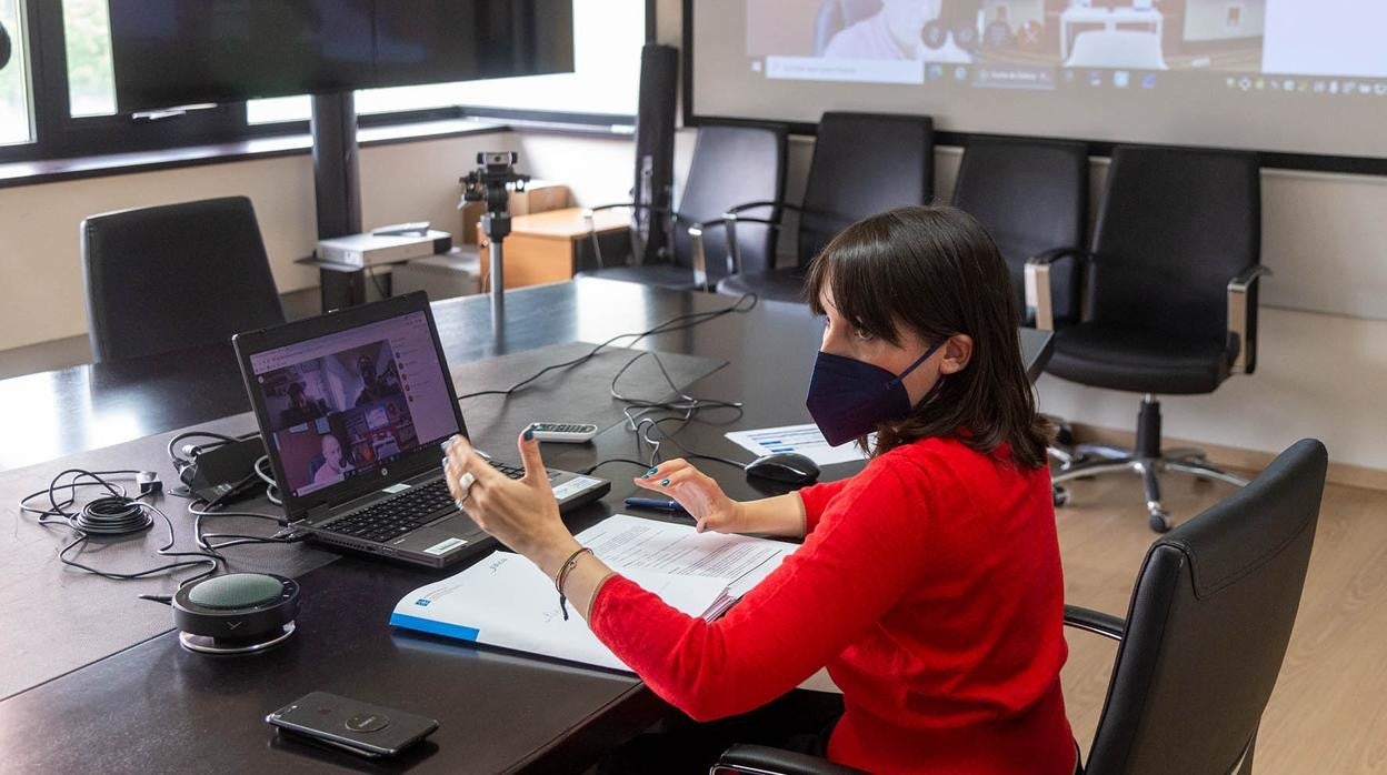 La conselleira de Emprego en la reunión telemática con los agentes sociales