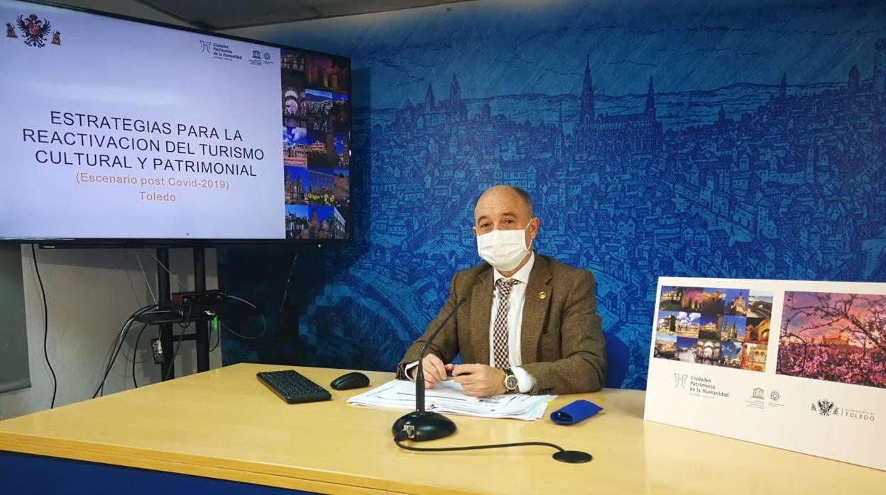 Francisco Rueda, durante la rueda de Prensa