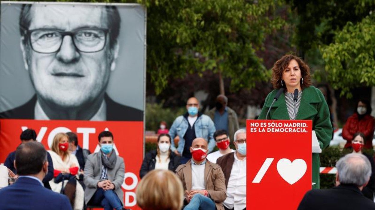 El penúltimo viaje de Irene Lozano, el eterno fichaje de Pedro Sánchez