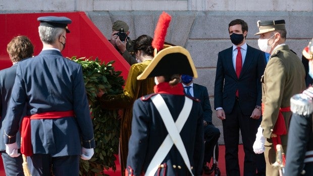 Casado exige a Sánchez que asuma responsabilidades por la detención de los «matones» de Iglesias