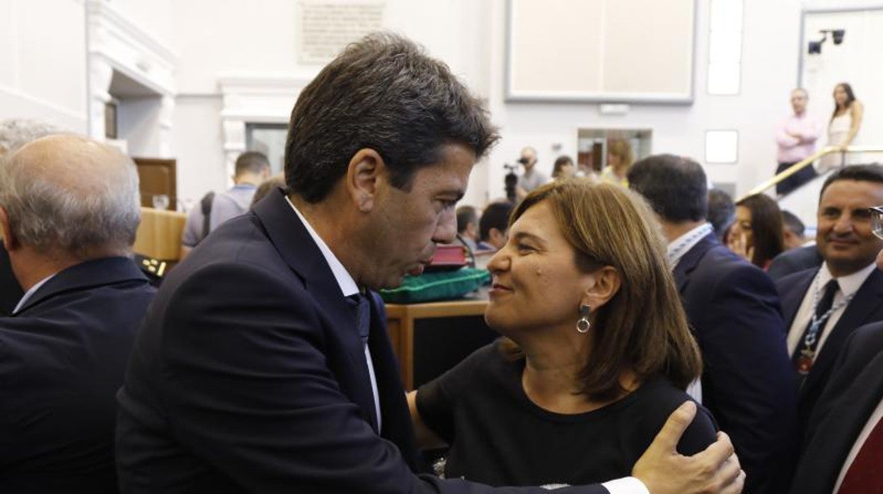 Isabel Bonig, con Carlos Mazón en su toma de posesión como presidente de la Diputación de Alicante