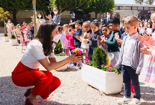La Reina presidió el VI Congreso Educativo sobre enfermedades raras, en el Paretón,, pedanía de Totana