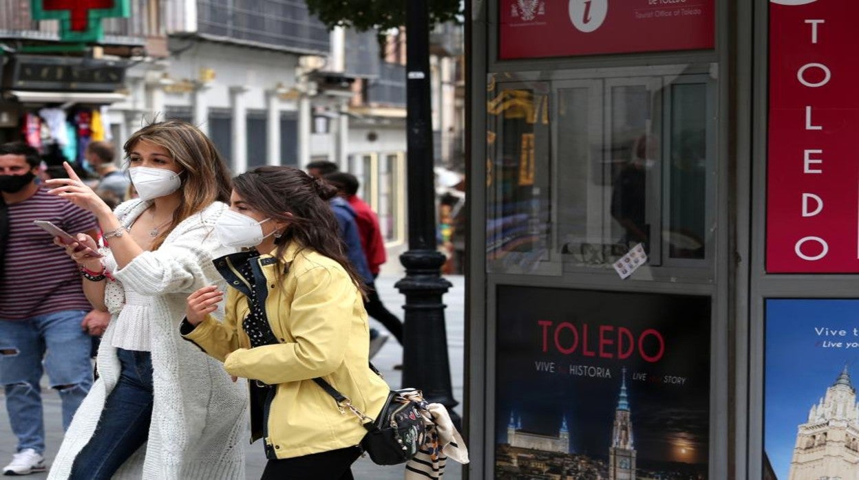 Turistas este domingo por el Casco Histórico de Toledo