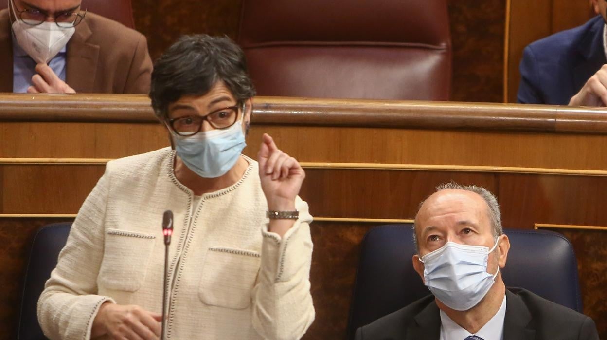 La ministra González Laya durante la sesión de control en el Congreso de los Diputados