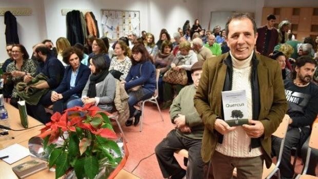 La novela «Quercus», de Rafael Cabanillas, será audiolibro para invidentes de España y del mundo de la mano de la ONCE