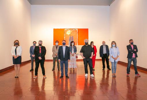 Pedro Almodóvar junto al presidente regional, la consejera y la alcaldesa de Toledo