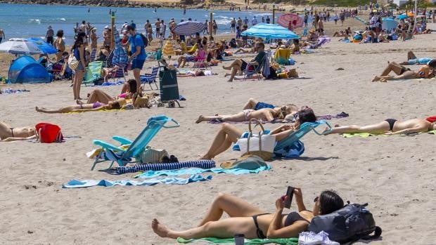 Uso de la mascarilla en Valencia: obligatoria en las playas y sin apenas excepciones