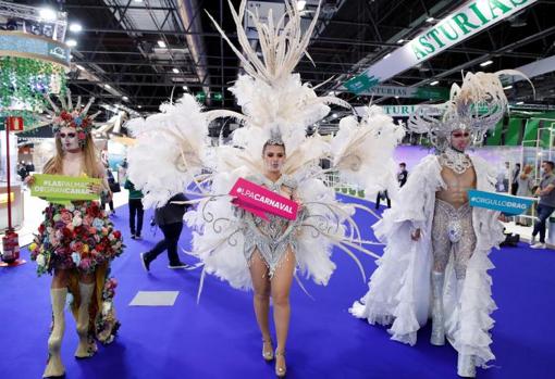 La reinona del Carnaval de Gran Canaria, en Fitur