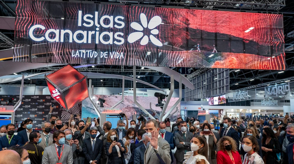 Inauguración del stand Islas Canarias en Fitur por los Reyes de España