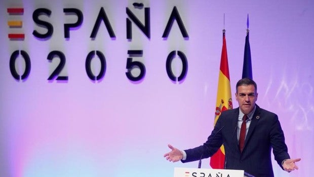 Sánchez ofrece un diálogo sobre 2050 sin haber debatido las reformas inmediatas