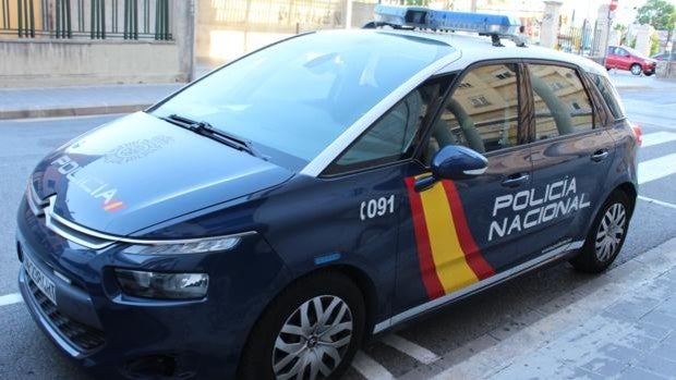 Un hombre propina una brutal paliza a su pareja en Sagunto