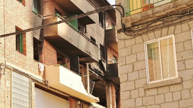 Dos años y medio de cárcel por causar la explosión en un bloque de viviendas en Segovia, con dos víctimas mortales