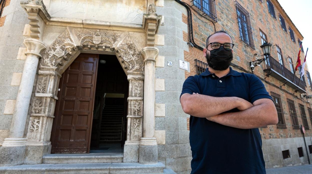 El alcalde, Alberto Rodríguez, delante de la Audiencia de Toledo después de la vista