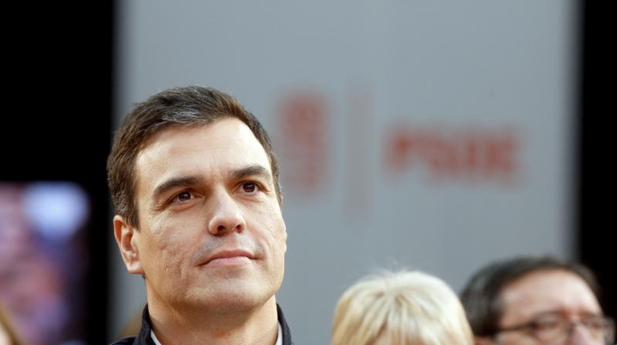 Pedro Sánchez, en diciembre de 2015, en un mitin en Valencia