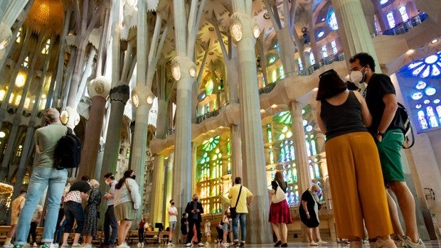 La Sagrada Familia reabre al público tras siete meses de cierre