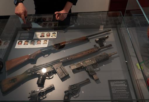 Algunas de las armas usadas por la banda terrorista ETA