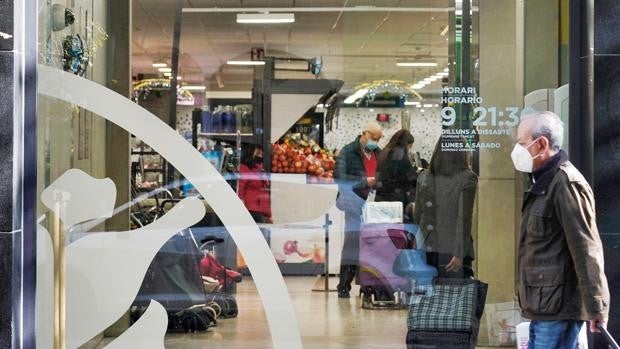 Mercadona vende 27 supermercados por más de 100 millones de euros al fondo israelí MDSR