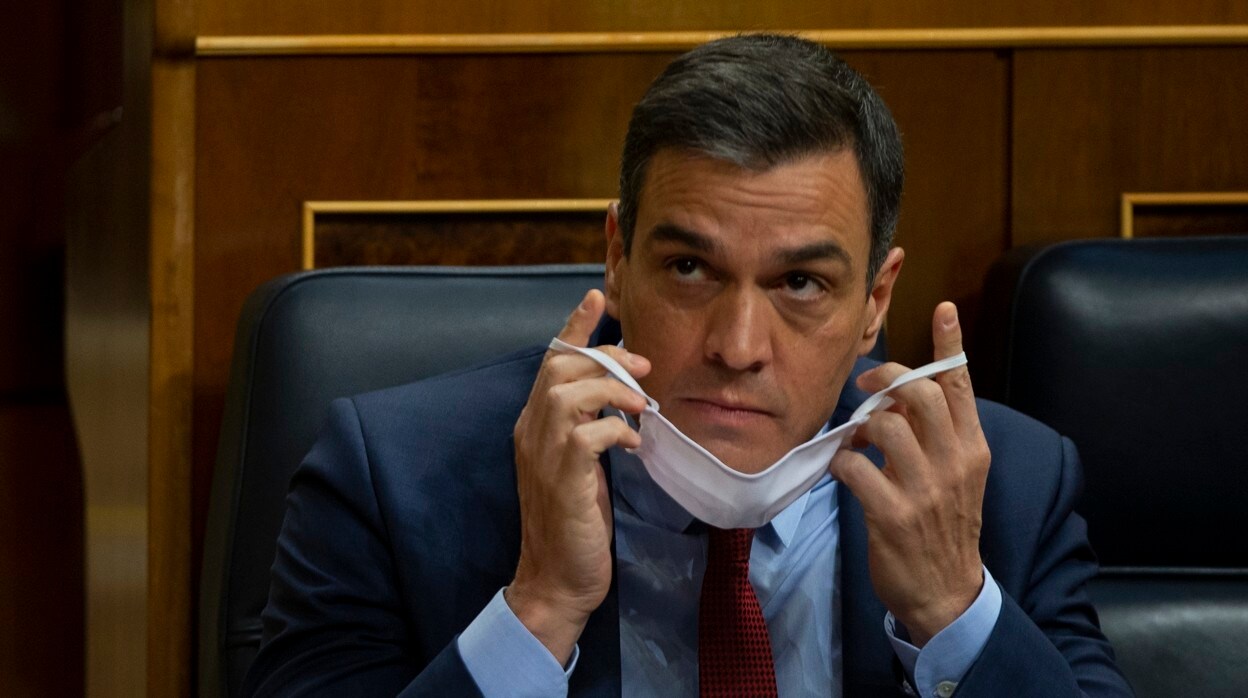 El presidente del Gobierno, Pedro Sánchez, en una imagen de archivo en su escaño