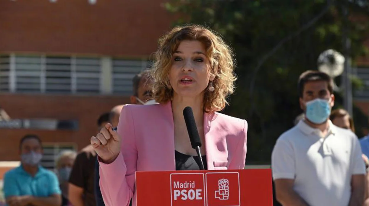 Hana Jalloul, portavoz del PSOE en la Asamblea, durante un mitin en la pasada campaña