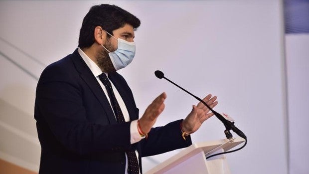 La moción de censura coloca al PP al borde de la mayoría absoluta en Murcia y hunde a Ciudadanos