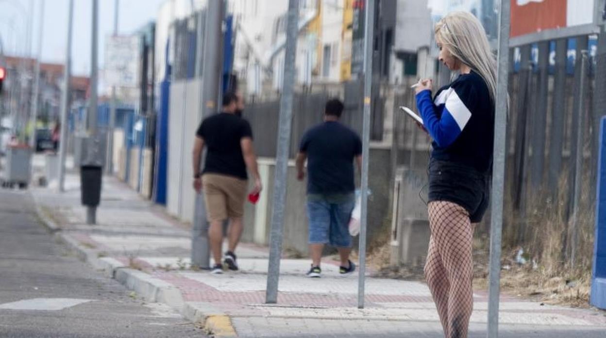 Prostitución callejera en un polígono en Madrid