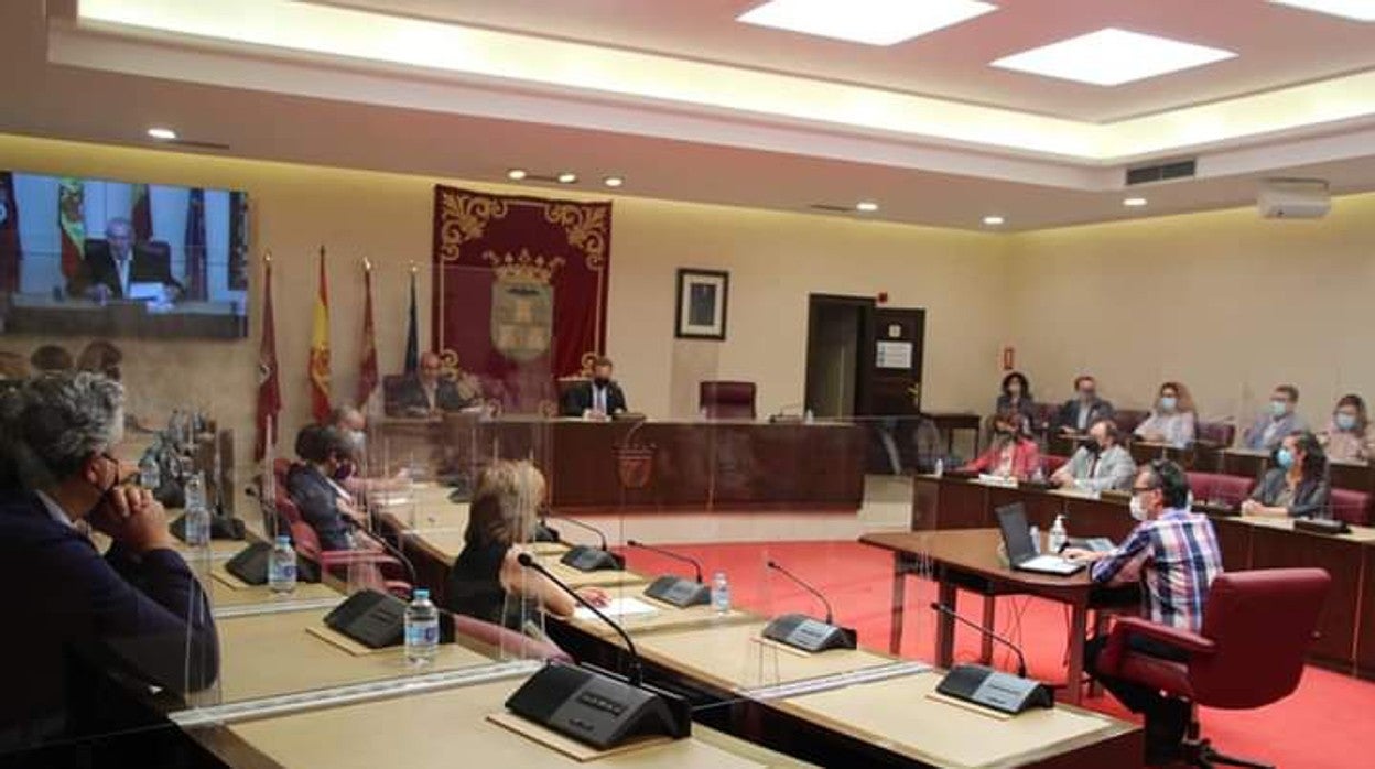 Pleno del lunes en el Ayuntamiento de Albacete en el que Vicente Casañ, de Cs, formalizó su renuncia como alcalde