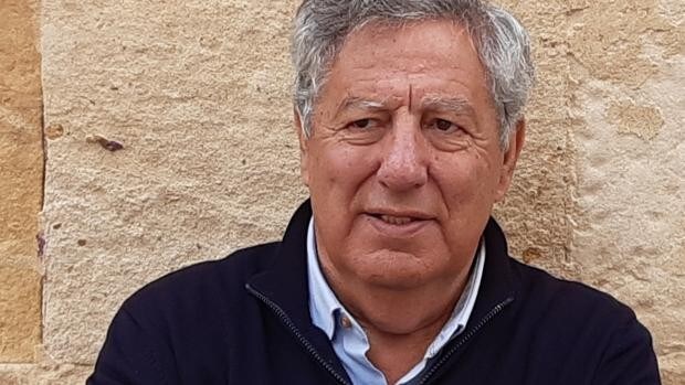 El poeta manchego Francisco Caro gana el prestigioso premio de poesía en castellano Alfons el Magnànim
