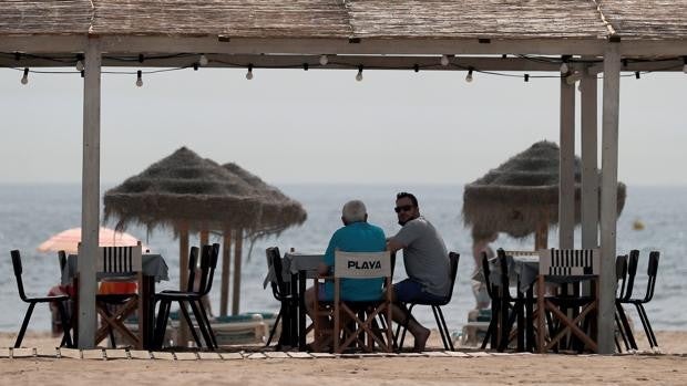 Ximo Puig presiona al Gobierno sobre las mascarillas: «Es hora de dar nuevos pasos»