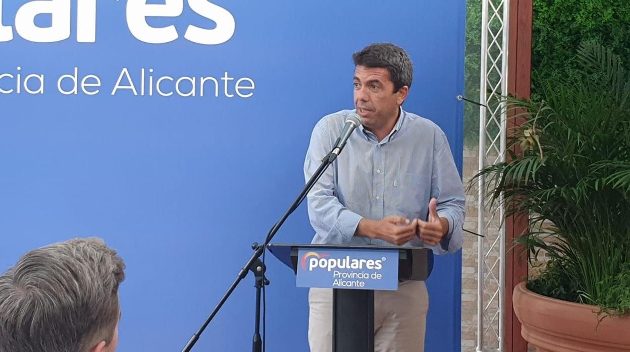 Imagen del candidato a presidir el PPCV, Carlos Mazón, en un acto en Alcoy