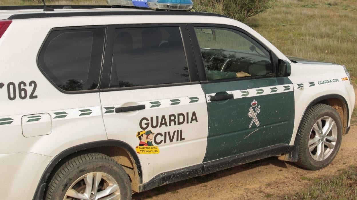 Un vehículo de la Guardia Civil